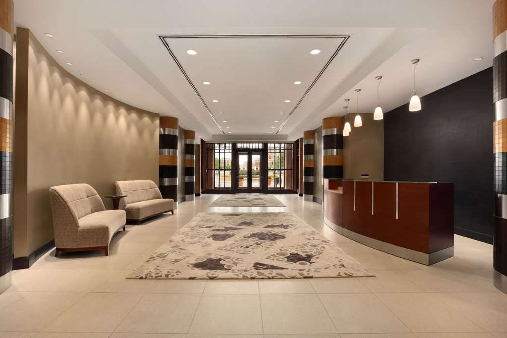 Embassy Suites by Hilton Alexandria Old Town photo 7