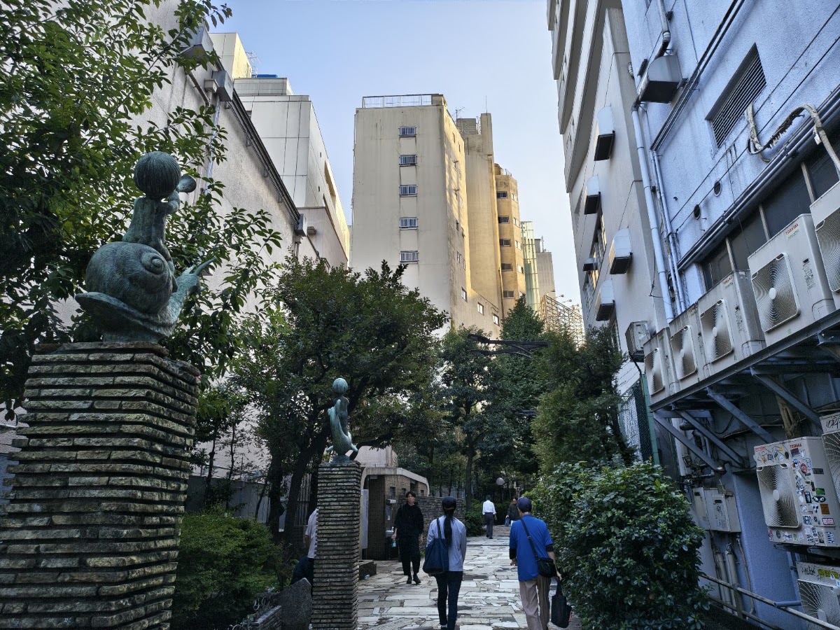 Shinjuku Golden-Gai photo 10