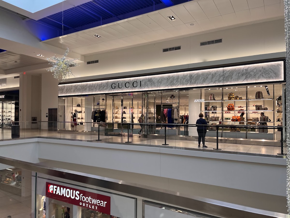 Fashion Outlets of Chicago photo 3