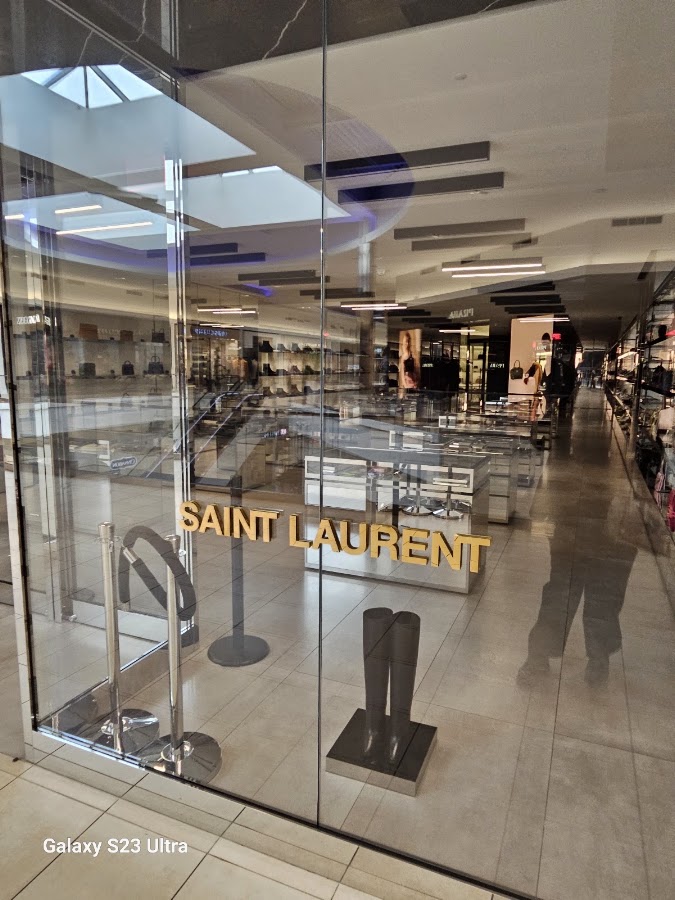 Fashion Outlets of Chicago photo 7