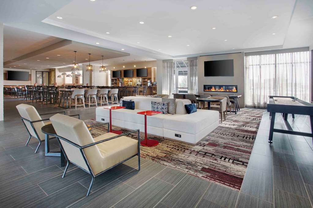 DoubleTree by Hilton Chicago Midway Airport photo 7