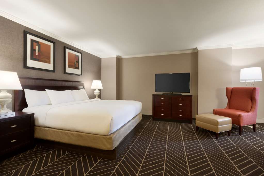 Hilton Arlington photo 2