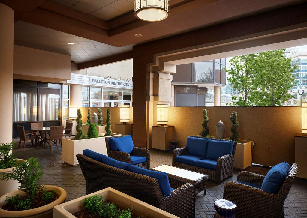 Hilton Arlington photo 7