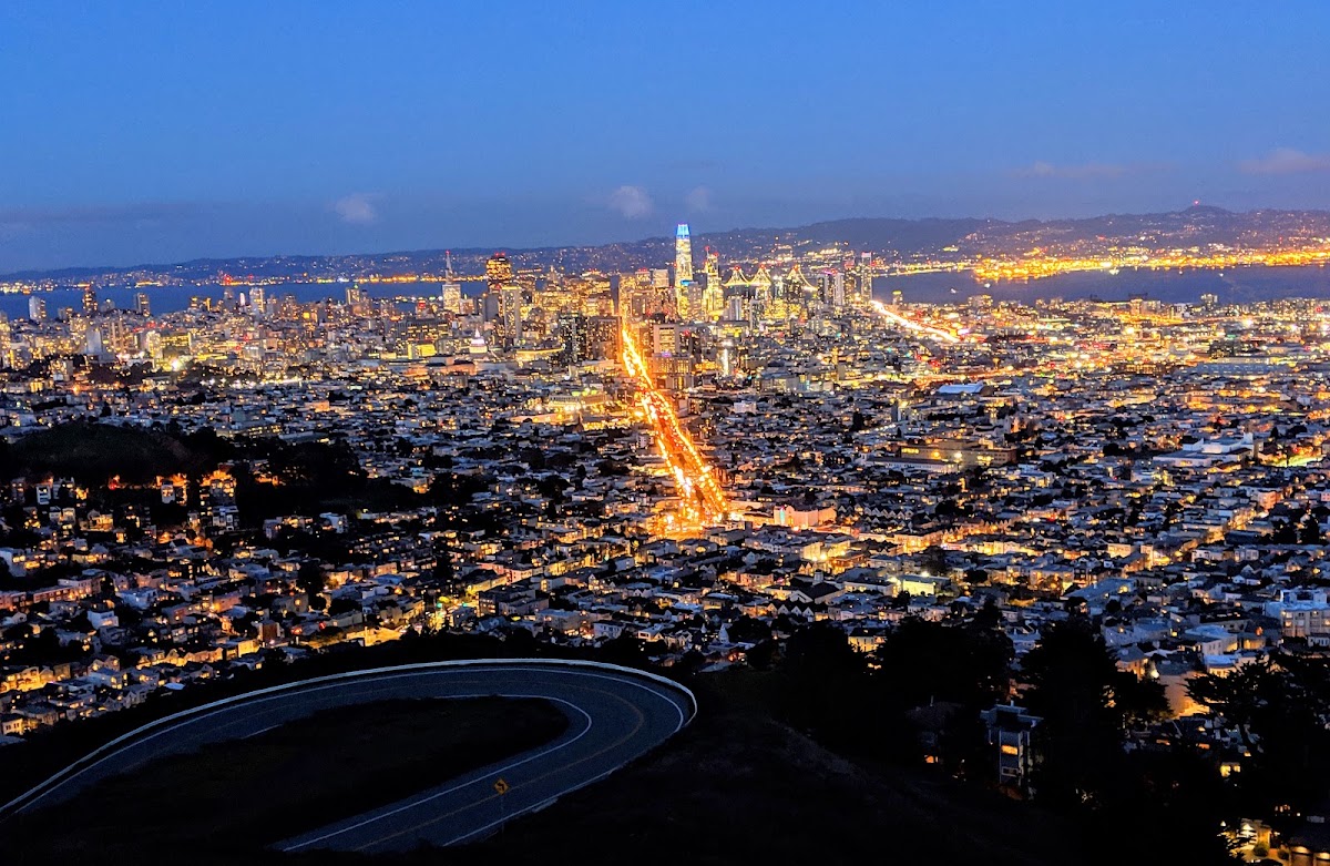 Twin Peaks photo 3