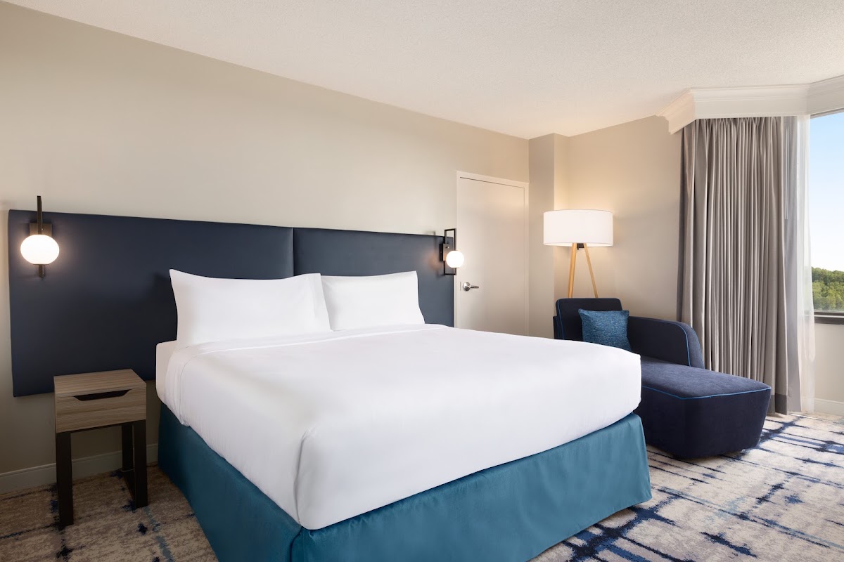 Crowne Plaza College Park - Washington DC by IHG photo 2