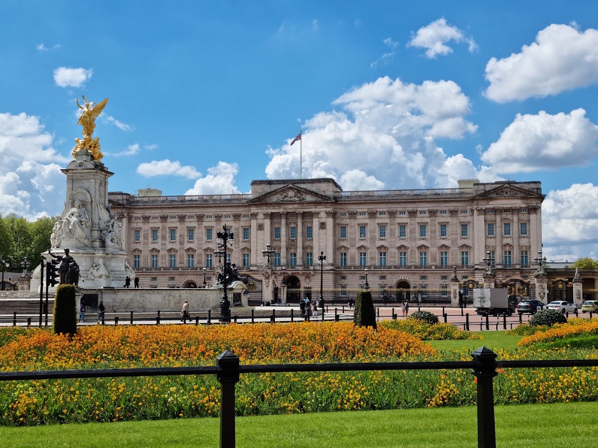 Buckingham Palace photo 10