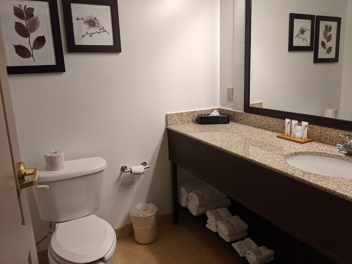 Country Inn & Suites by Radisson, Camp Springs (Andrews Air Force Base), MD photo 3