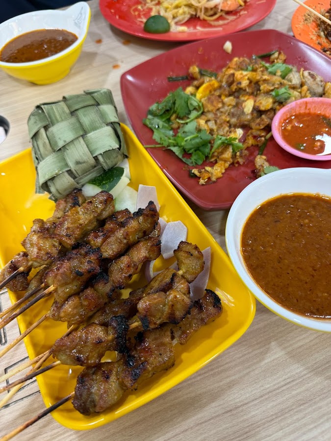 Chomp Chomp Food Centre photo 4