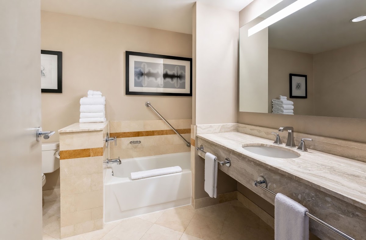 InterContinental Chicago Magnificent Mile by IHG photo 4