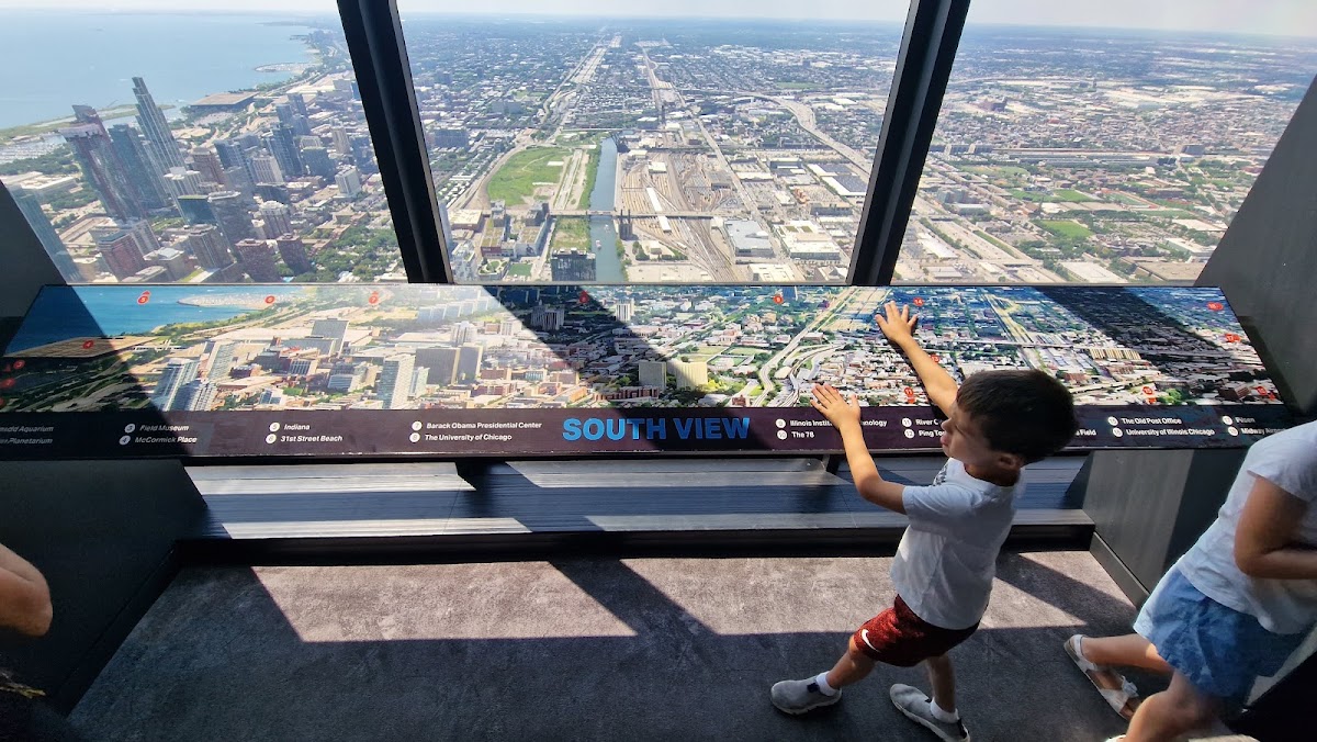 Skydeck Chicago photo 2