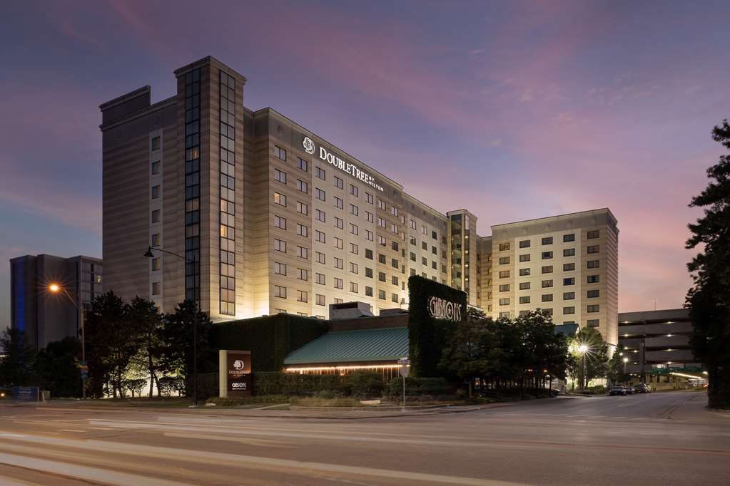 DoubleTree by Hilton Hotel Chicago O'Hare Airport - Rosemont photo 6