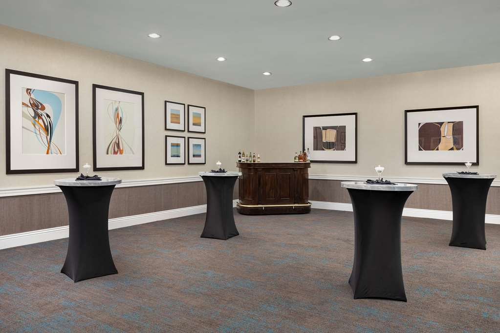 DoubleTree by Hilton Hotel Chicago O'Hare Airport - Rosemont photo 9