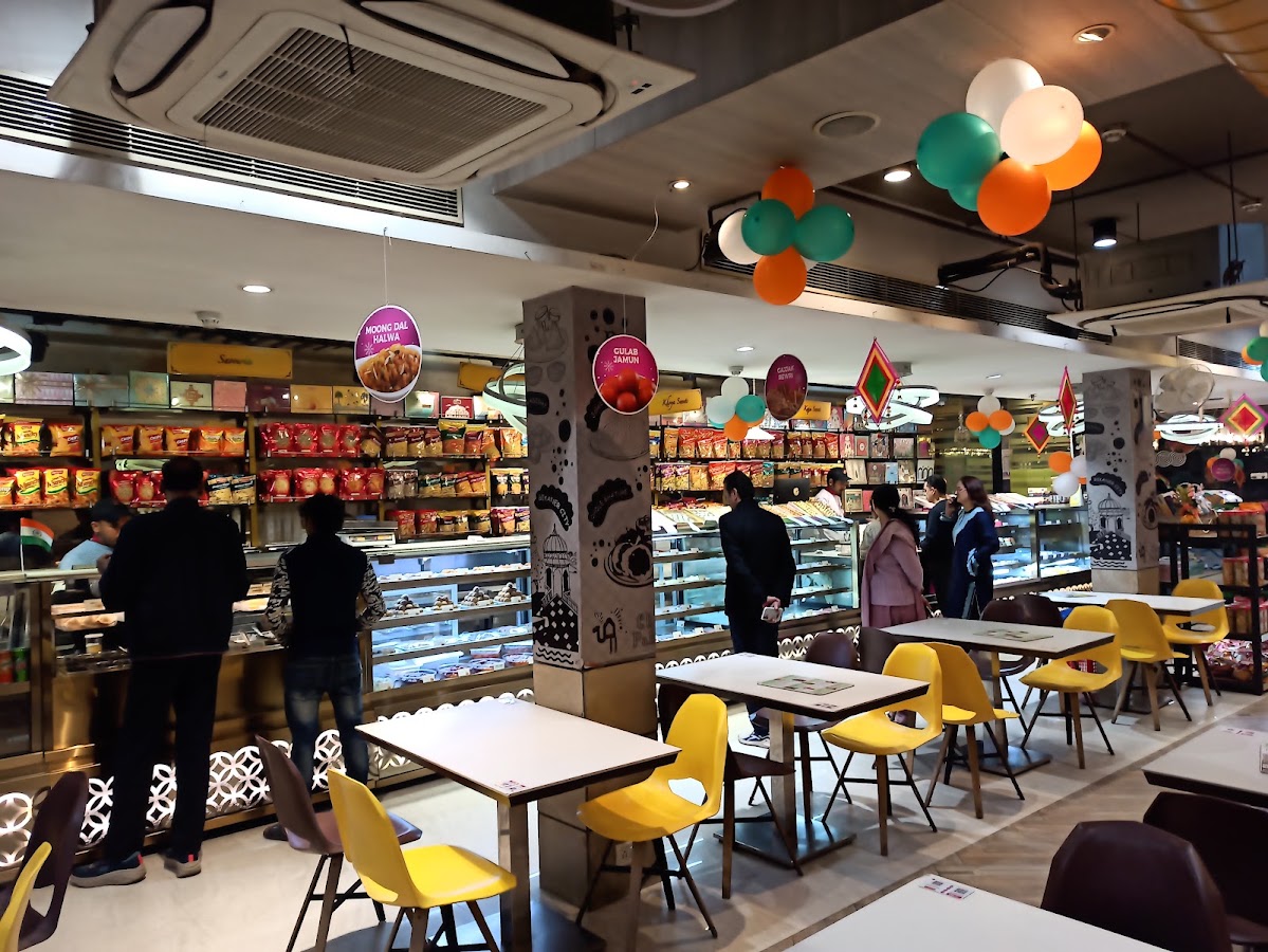 Bikanervala | Kirti Nagar Delhi photo 8