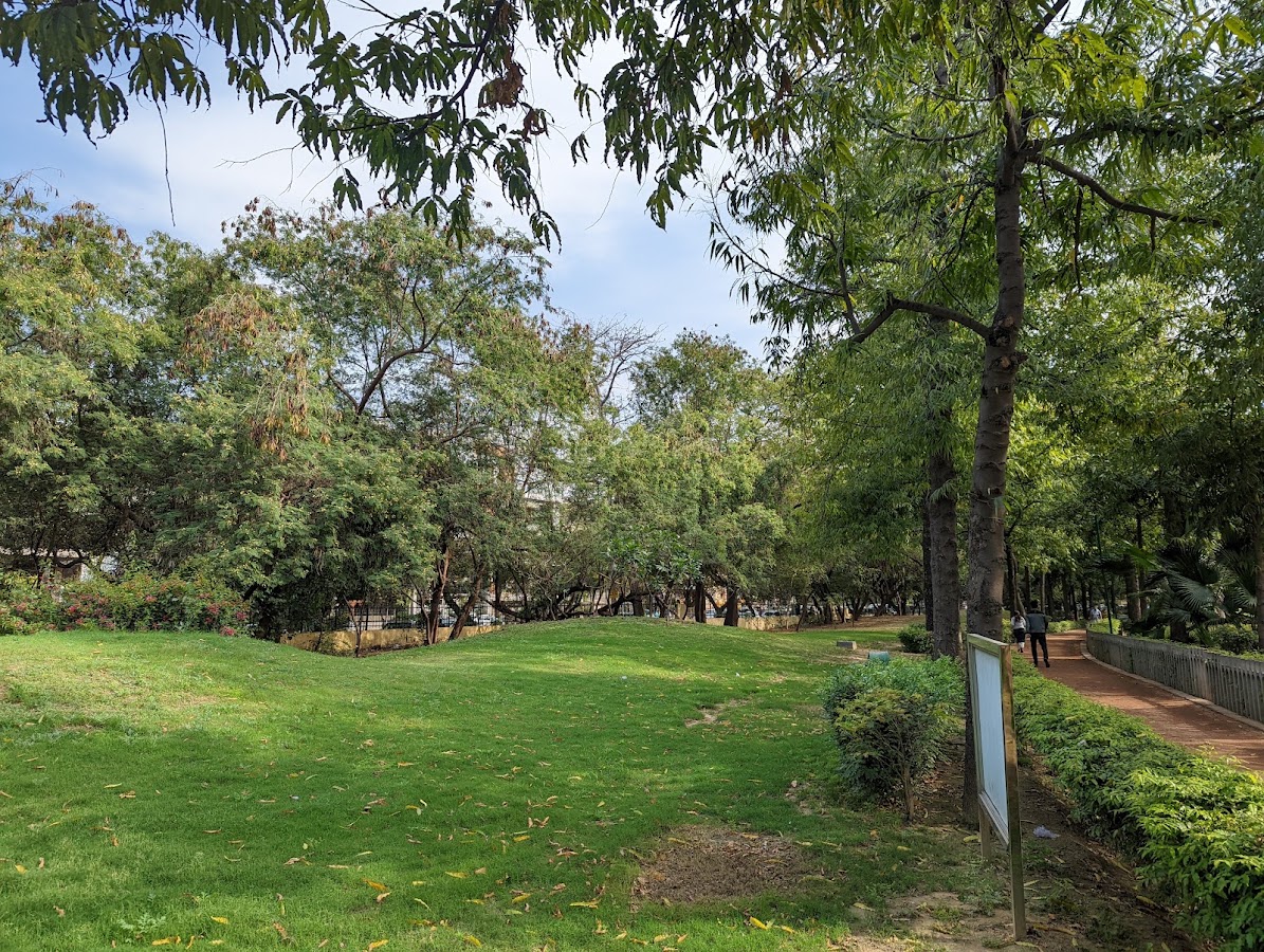 Pitampura District Park photo 10
