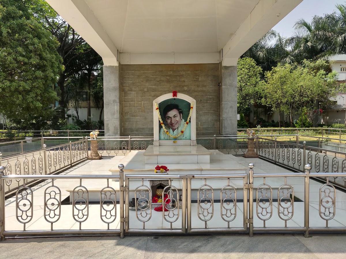 Dr. Rajkumar Memorial photo 2