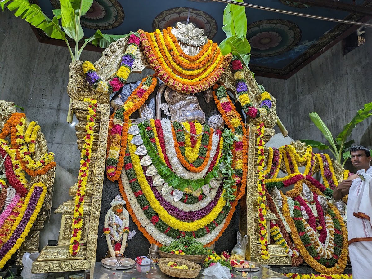 Shri Maruthi Mandira