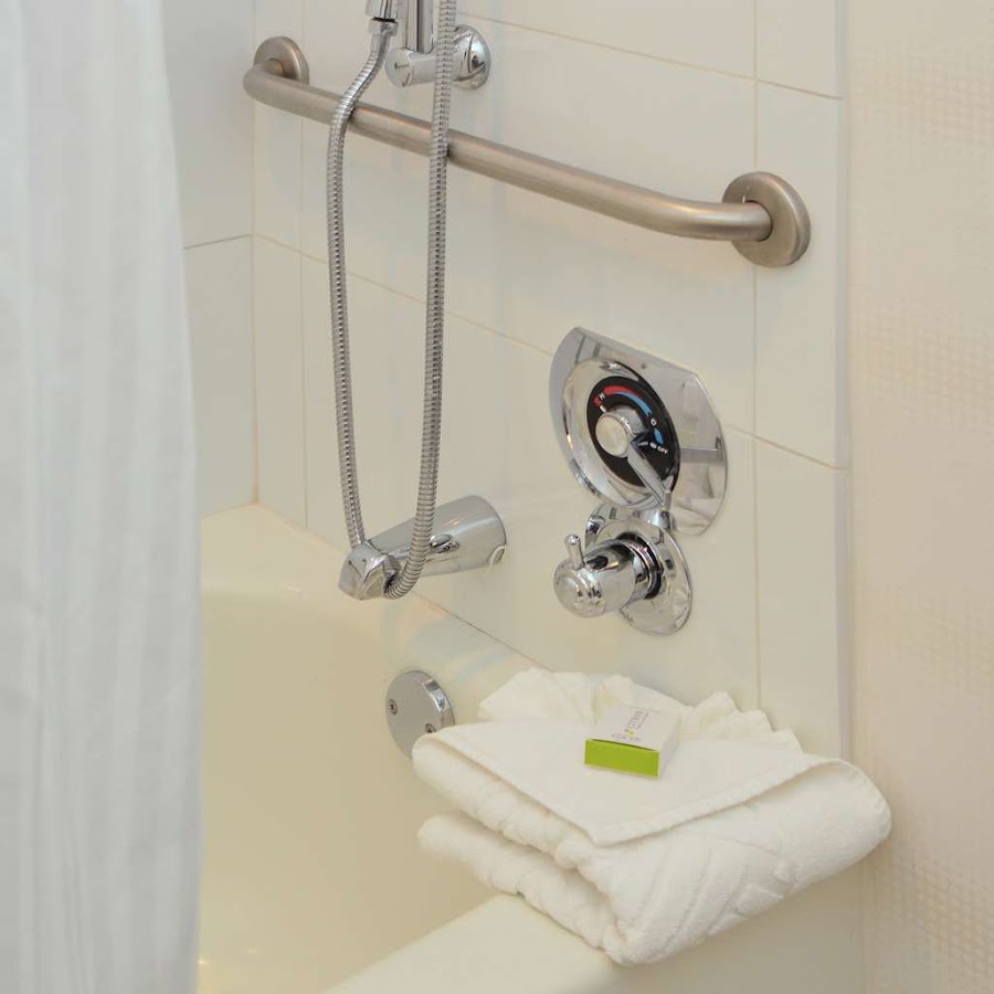 DoubleTree by Hilton Hotel Newark - Fremont photo 10