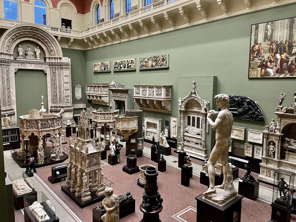Victoria and Albert Museum photo 4