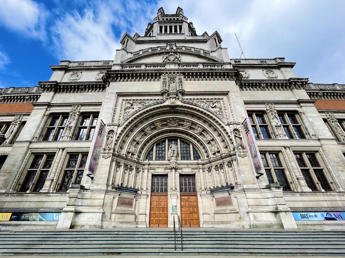 Victoria and Albert Museum photo 6