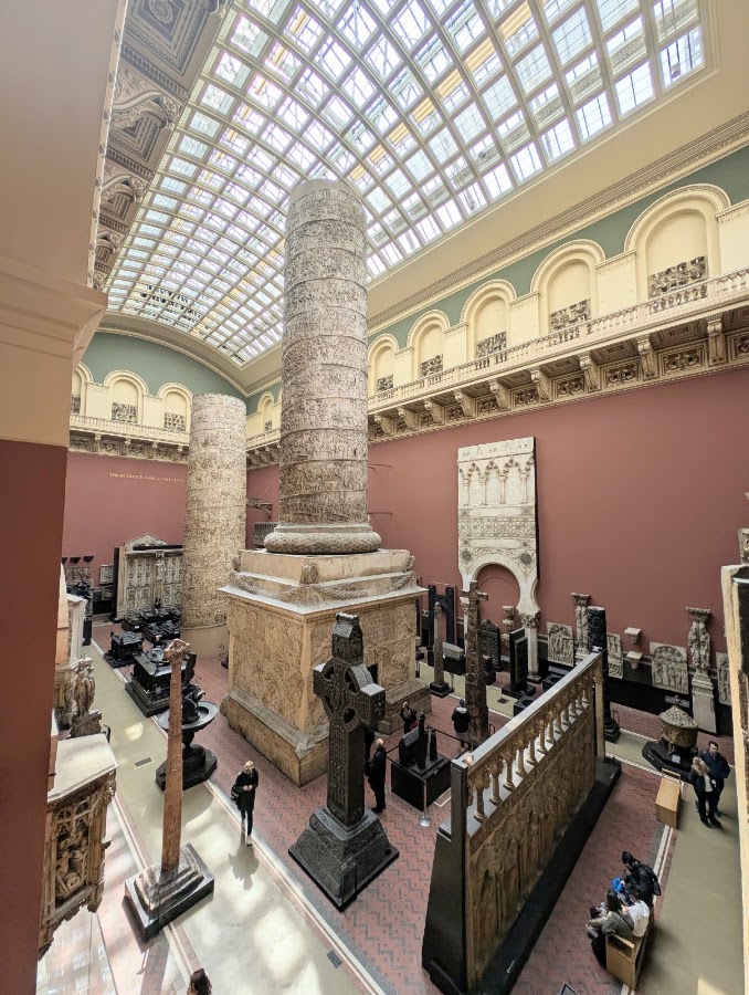 Victoria and Albert Museum photo 9