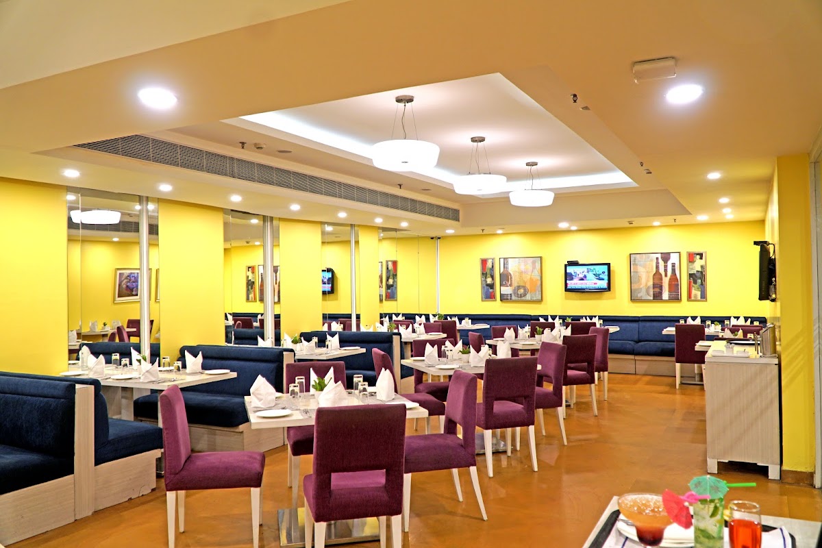 Sarovar Portico Naraina photo 6
