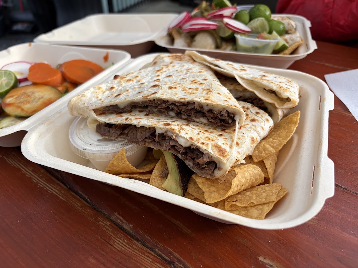 Taqueria El Paisa photo 2
