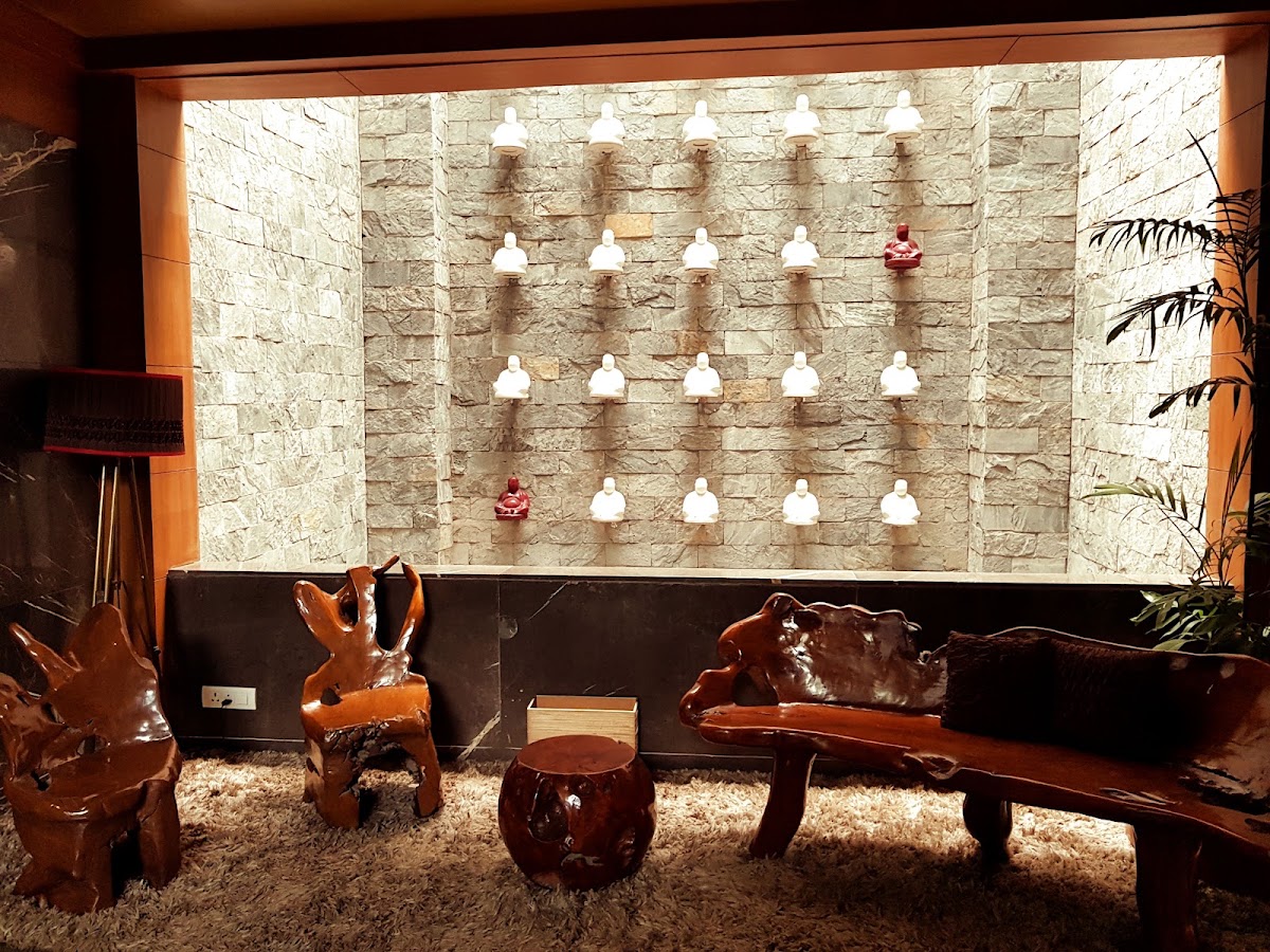 Udman Hotel Panchshila Park photo 6