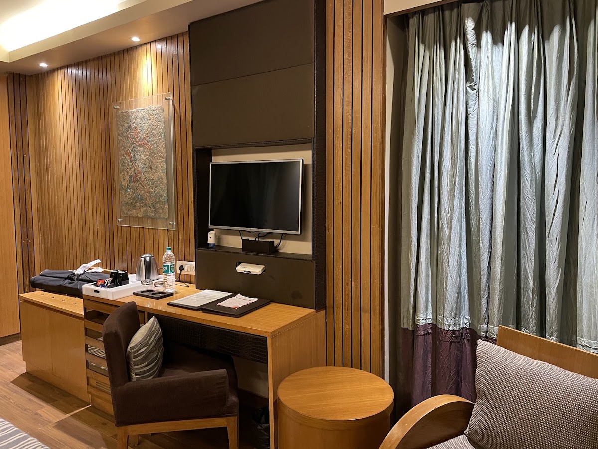 Udman Hotel Panchshila Park photo 10