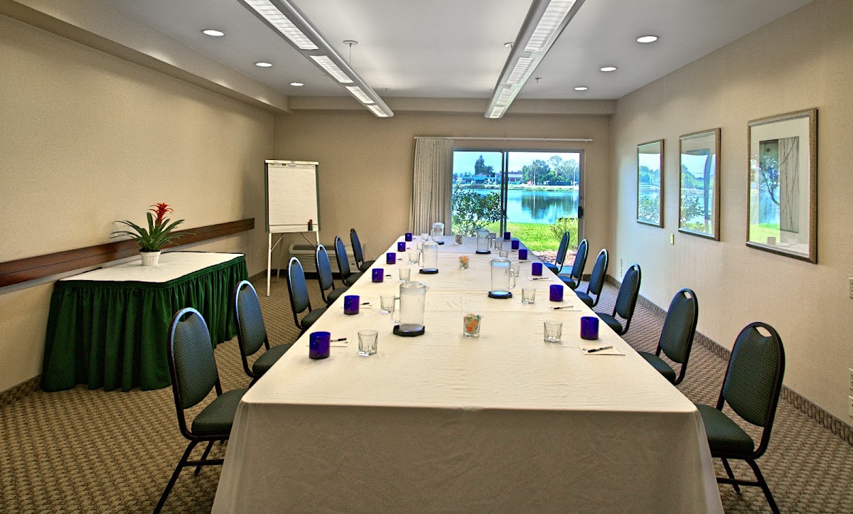 Executive Inn & Suites Hotel of Oakland, CA photo 6