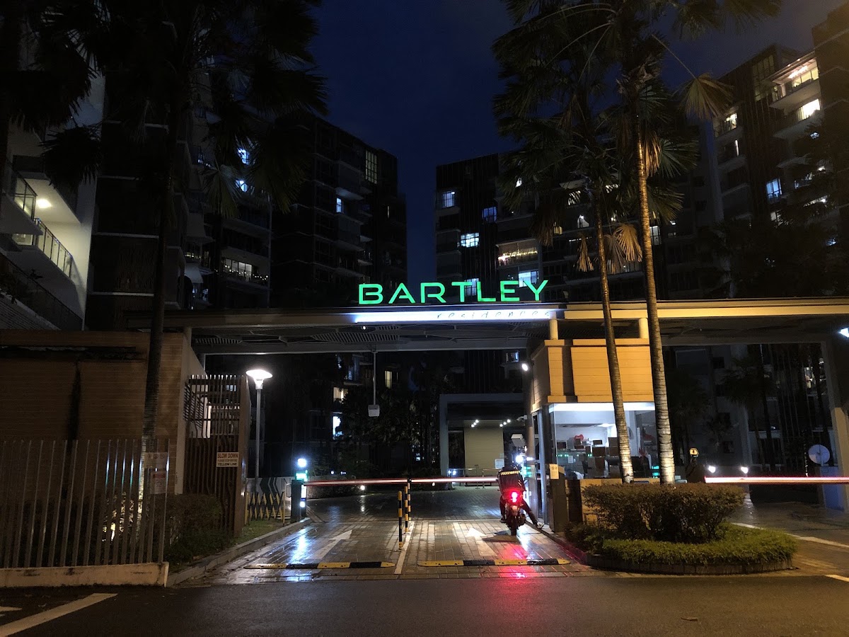 Bartley Residences photo 10